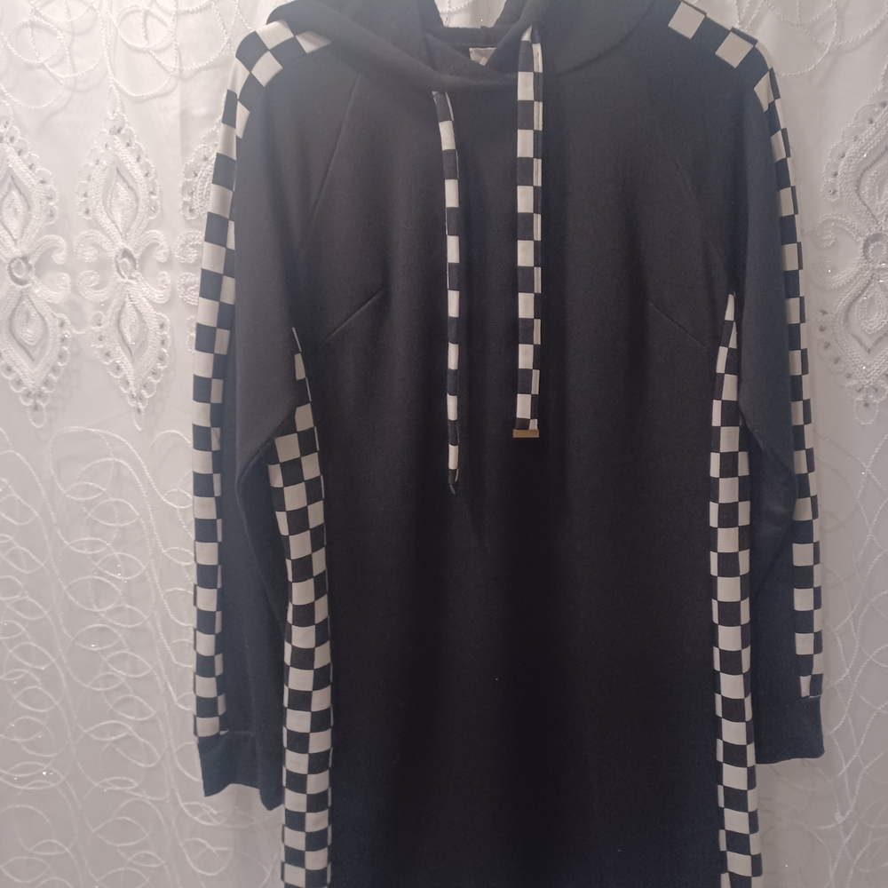 No Boundaries Black Garment